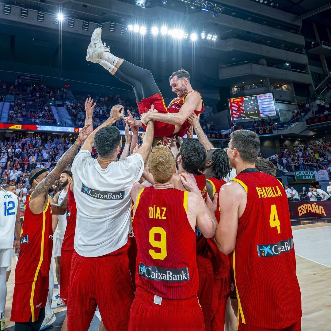 详细阅读:开云官方国际比赛日体能课后;芝加哥公牛临场应变备战法国杯;气氛紧张;赛程密集仍需轮换的简单介绍 开云官方国际比赛日体能课后;芝加哥公牛临场应变备战法国杯;气氛紧张;赛程密集仍需轮换的简单介绍